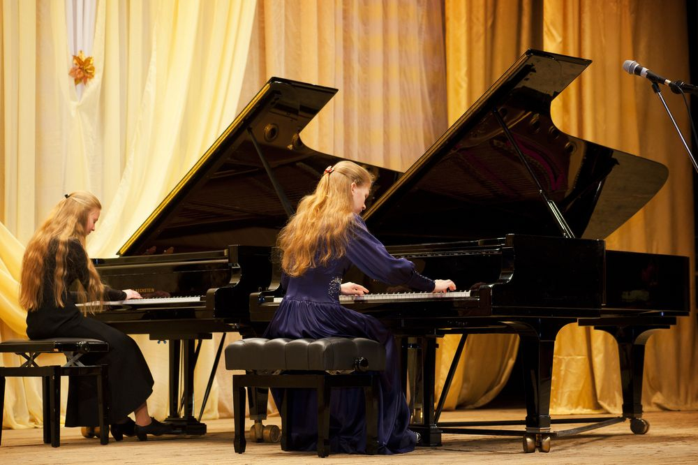V Открытый городской конкурс-фестиваль фортепианных ансамблей «Вдвоем веселей»