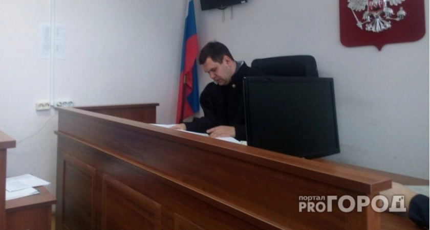 Житель Ухты "обматерил" окружающих в суде за свои деньги