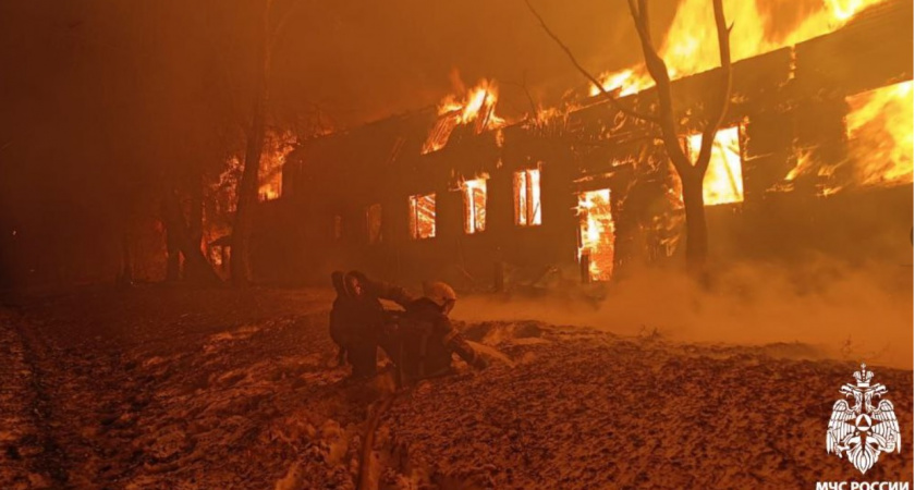В Сосногорске сгорело бесхозное сооружение