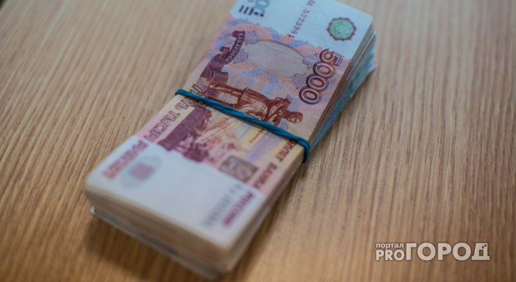 В торговом центре Коми женщину обворовали на 58 тысяч рублей