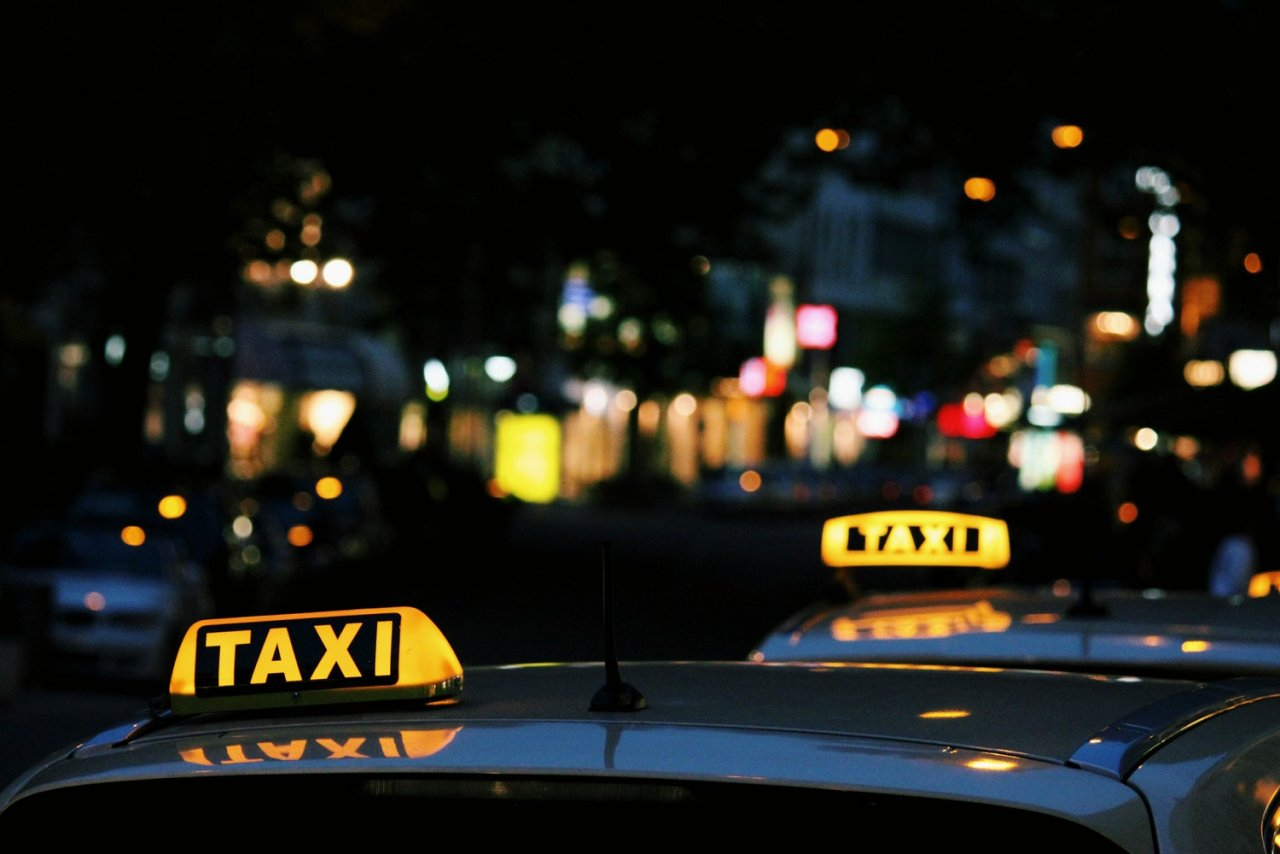Из-за нового закона в Коми может подорожать проезд в такси