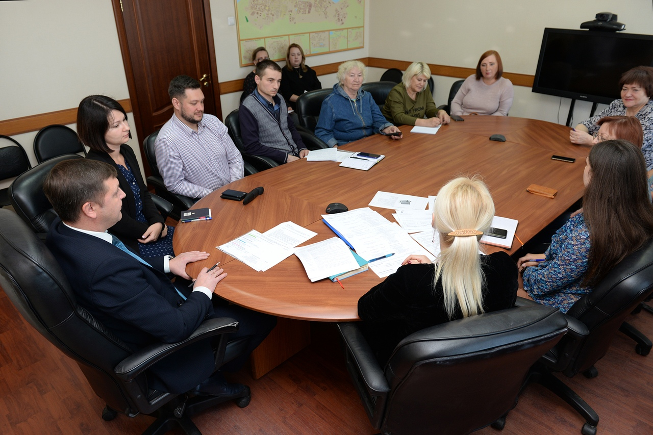 В Сосногорске обсудили ход работ по реконструкции двух скверов