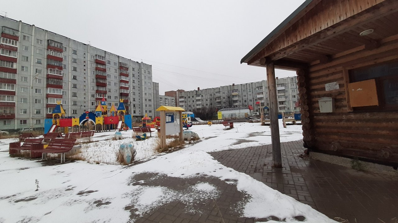 В Ухте демонтируют одну из самых крупных детских площадок