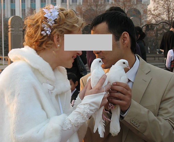 В Коми таджик заплатил 100 тысяч, чтобы жениться на русской