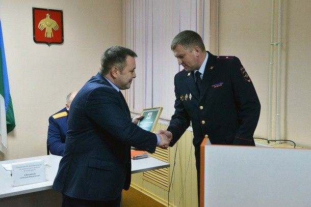 Начальник МВД Сосногорска остается под стражей