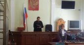 Ухтинский суд признал законным отстранение сотрудника-антипрививочника от работы