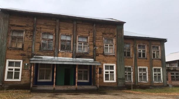 В Коми хотят "уничтожить" старую школу за полмиллиона рублей