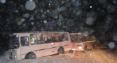 В Коми произошло столкновение двух автобусов