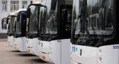 Глава Коми Владимир Уйба передал Ухте 8 новых автобусов