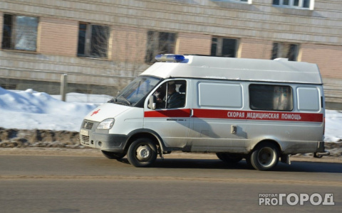 Опасное фото: российская школьница выстрелила в себя во время селфи