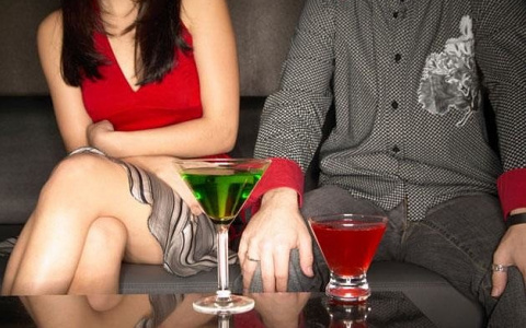 Названы причины, почему секс в состоянии алкогольного опьянения опасен